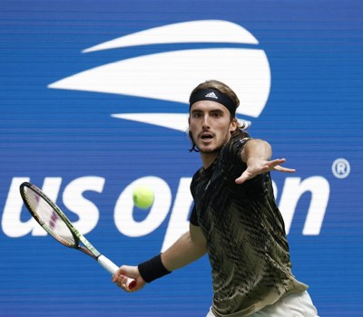 Tsitsipas